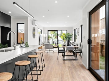Freshly Built on Freehold Title
