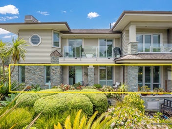 Coastal Luxury Surrounded by Nature