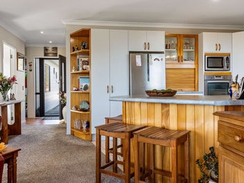 Exceptional Home, Exceptional Views!