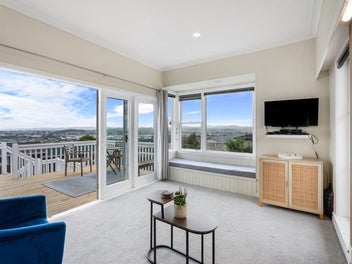 MUST BE SOLD BEFORE XMAS