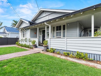 Character, Convenience and Poolside Relaxation