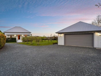 Modern. Magical. Mangawhai.