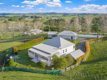 Magical Mangawhai Villa Escape