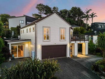 Stylish Family Living Plus A Purpose-Built Studio