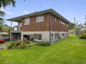 Top Location - Renovator's Dream