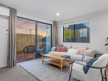 Prime Location, Brand-new Townhouse
