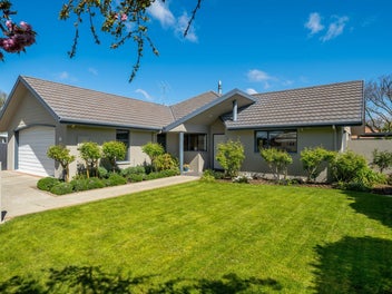 Spacious Springlands Family Home