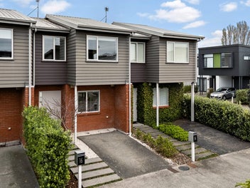 Pretty and Practical in Private Precinct