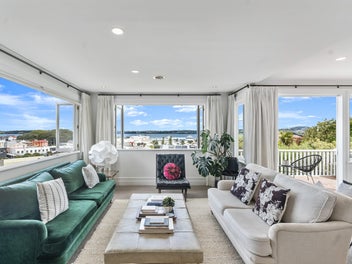 The Grand Villa with a World-Class View