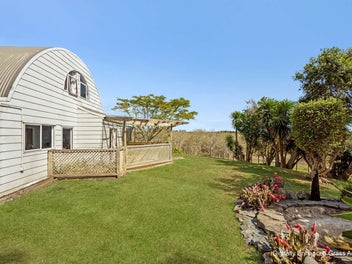 Price Reduction - WOW Almost 10 acres!