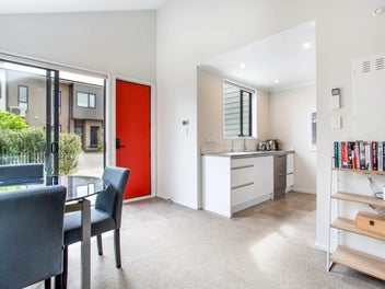 Affordable Single-level Freehold