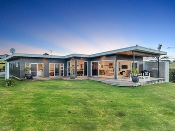 Contemporary luxury with Breathtaking Views