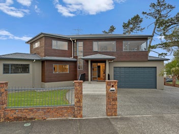 Lifestyle, Location & Views - The Complete Package