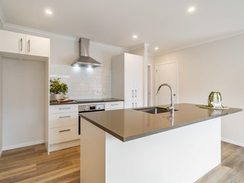 Brand New - Location Plus