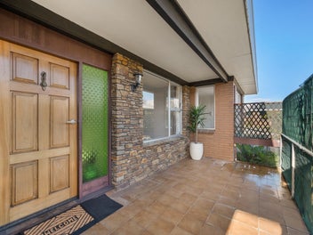 Prime Location & Solid Potential in Alexandra