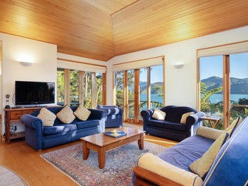Beachside treasure in Tara Bay