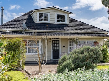 PONSONBY on the Northern Wairoa River?