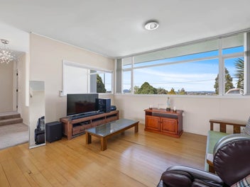 Vendor Relocating - Urgent Sale!