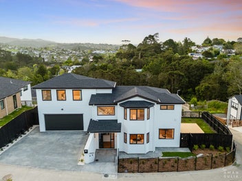 Brand New Family Living with Scenic Views