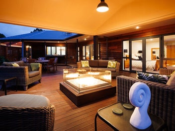 Owners down sizing - RV $1,550,000