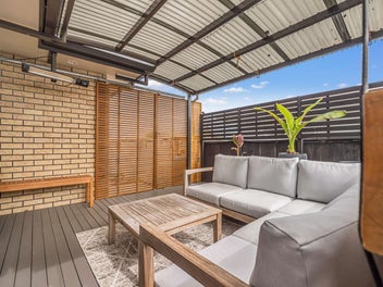 GREAT NEW PRICE REDUCTION! NOW $831,000!