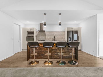 Modern Masterpiece Meets Tranquil Living!