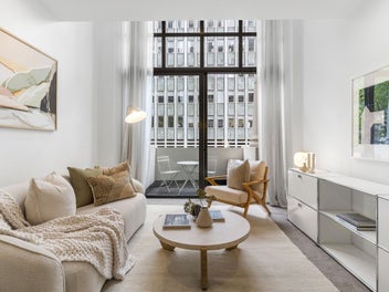 Last week to View, 2 Bedroom gorgeous Loft!