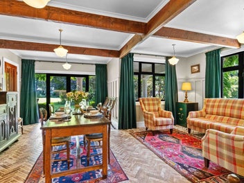 An Exquisite Elegant Country Manor