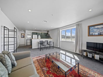 Stylish City Apartment with Sea Views