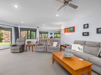 Best Of Both Worlds - Private & Central