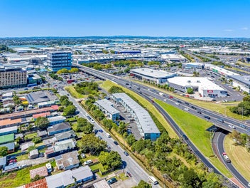 Live/Work or Cash Me If You Can!