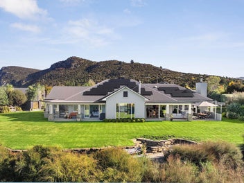 Golden Terrace Grandeur