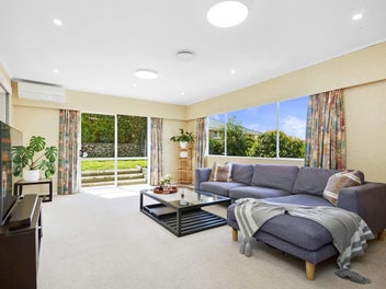 Great Location, Sun and Views!