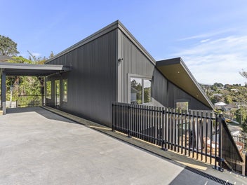 Design Excellence – Stylish Low-Maintenance...