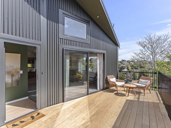 Design Excellence – Stylish Low-Maintenance...