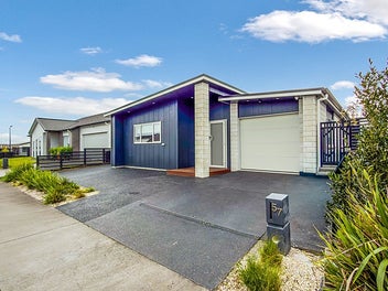 Modern Lock-and-Leave with Outdoor Appeal