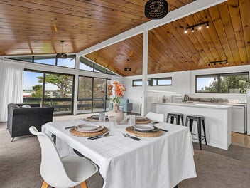 LOVE WHERE YOU LIVE!