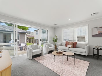 Bright and Breezy in Exclusive Locale