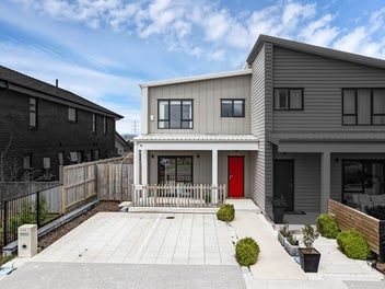 Reserve Facing Beauty, 4 Beds, 3 Baths!