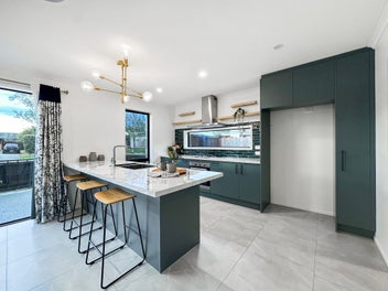 Ignore RV, Owners Overseas – Must Be Sold!