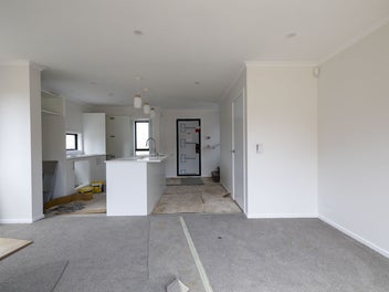 Standalone & Stylish – Under $640K