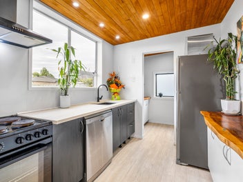 Aussie Calls - Must Sell!