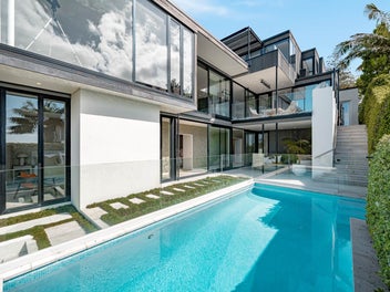 The Bay View House - By Robin O'Donnell