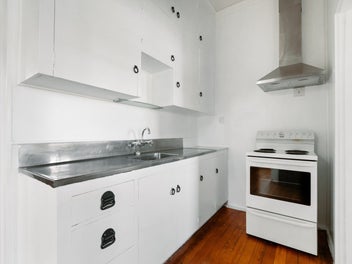 Develop or Renovate – 1095m² in Prime Location