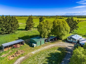 Rural Charm and Endless Potential on 10ha
