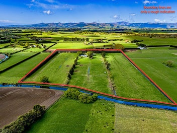 Peace, Privacy & Potential on 10ha