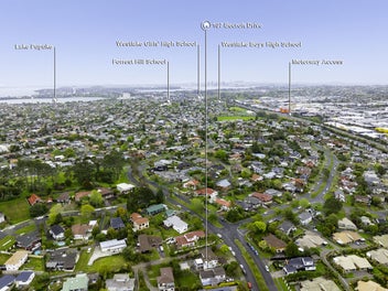 Walk to Sunnynook Bus Station, Westlake Schools