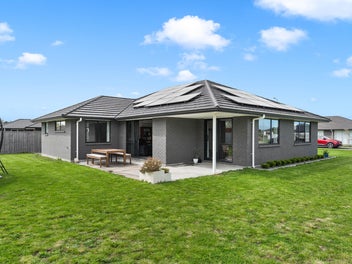 Vendors ready to move !