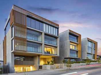 Exceedingly Spacious + Exclusive Courtyard