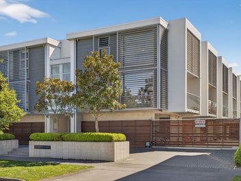 AUCTION BROUGHT FORWARD 3PM 29th OCT